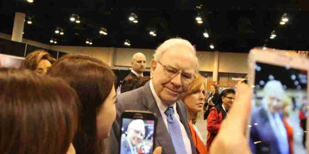 With no savings at 40, I’d build wealth using Warren Buffett’s golden rules