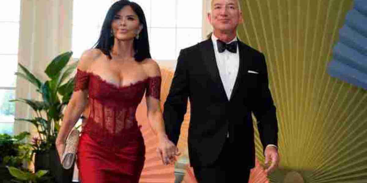 Jeff Bezos and fiancée Lauren Sánchez were among the top tech bosses and business leaders to attend a lavish White House