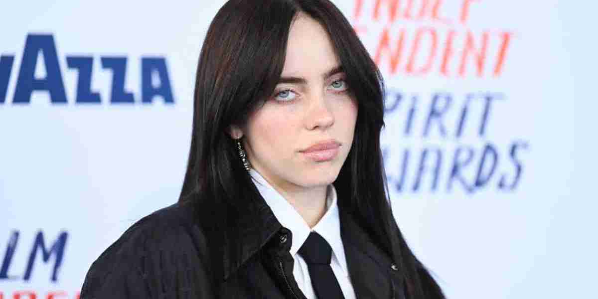Billie Eilish Said Big Artists Are Being "Wasteful" For Producing Multiple Vinyl Colors For Their Albums